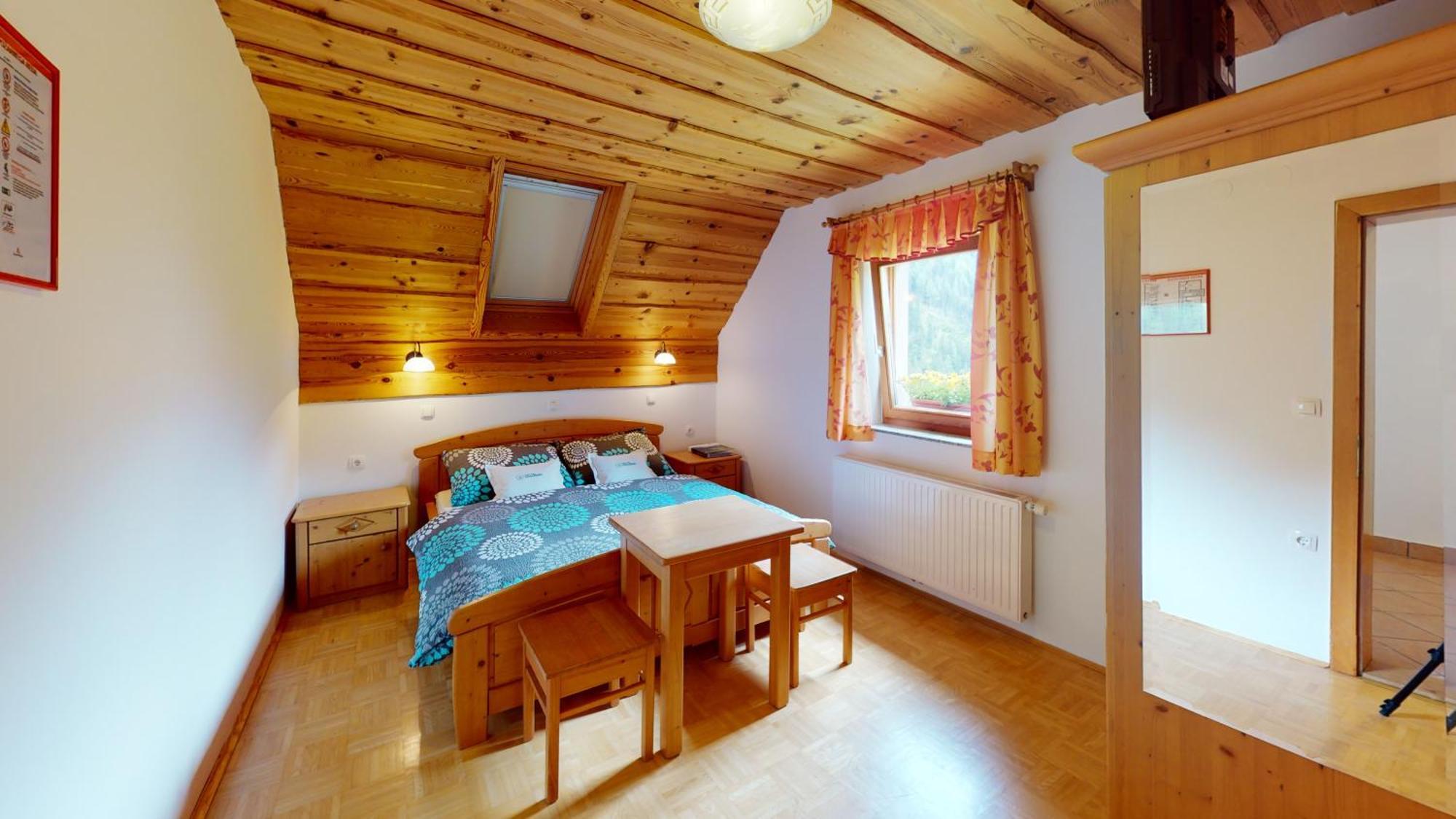 Tourist Farm Gradisnik Apartment Solcava Bilik gambar
