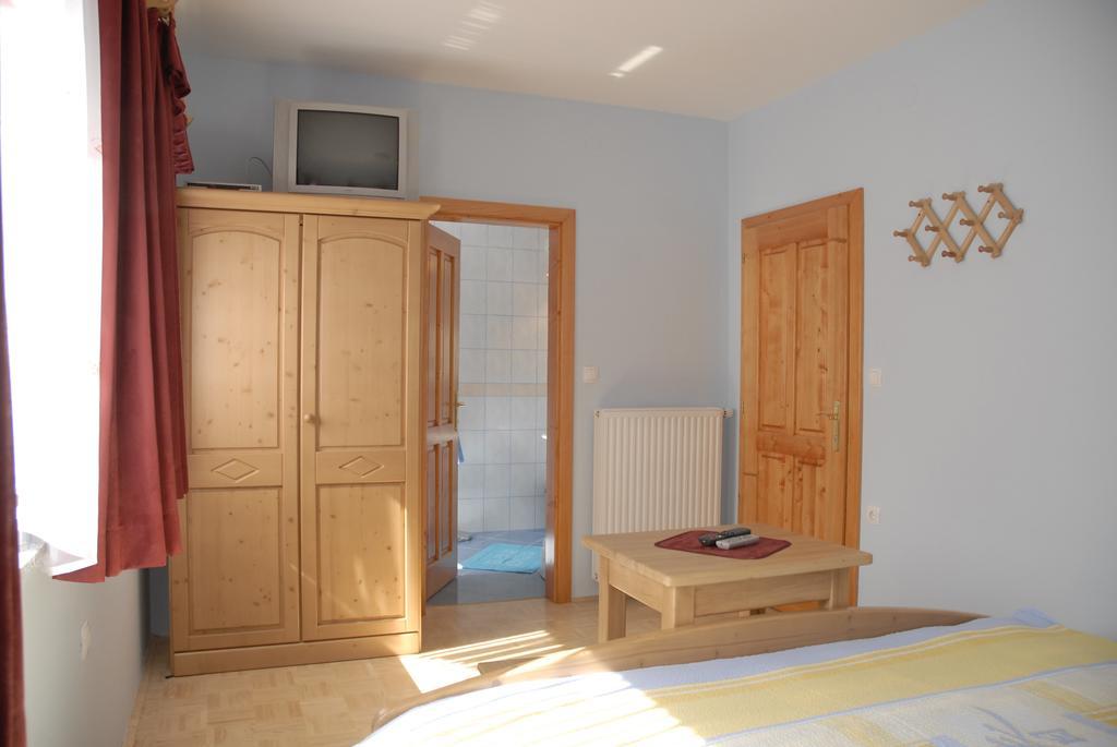 Tourist Farm Gradisnik Apartment Solcava Luaran gambar